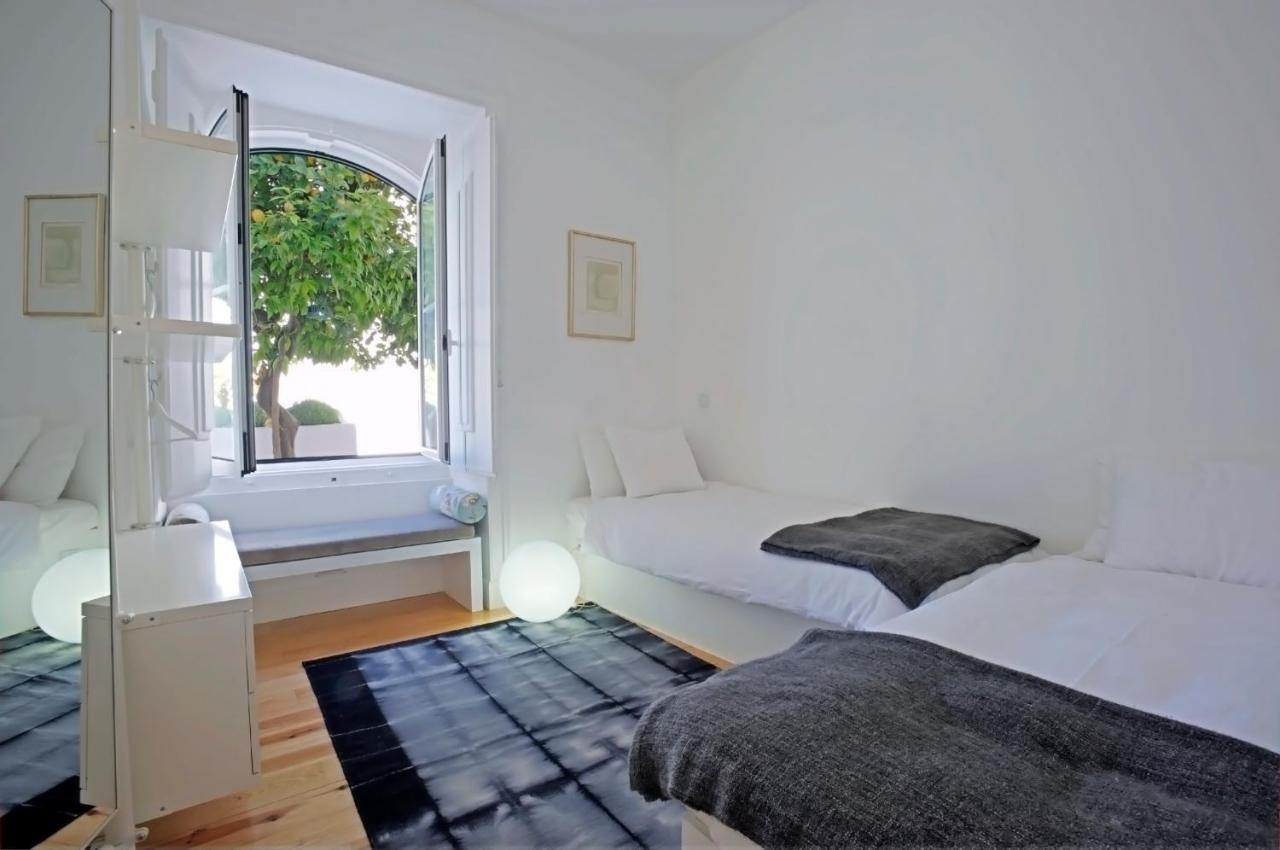 Portas Do Castelo Apartments Lisbon Exterior photo